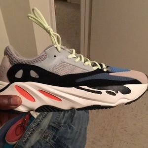 Men’s 9.5 tees ya